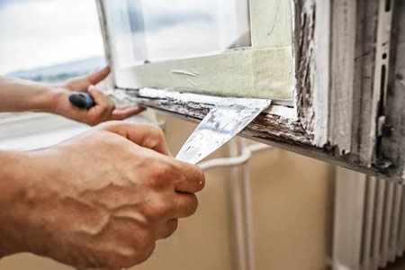 How professional residential glass repair keeps your providence home warmer and quieter